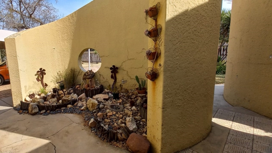 3 Bedroom Property for Sale in Flamwood North West